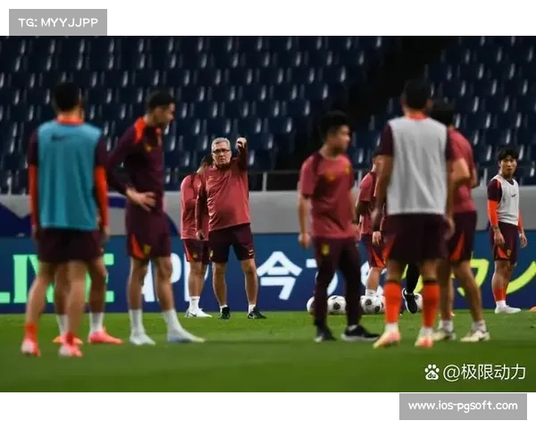 失误未影响表现 前国足候选主帅带队近7场仅负1场 靠近世界杯梦想