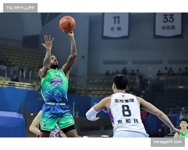 深圳马可波罗史密斯场均23.4分 与天津哈姆雷特展开得分大战 深圳马可波罗史密斯场均23.4分 与天津哈姆雷特展开得分大战